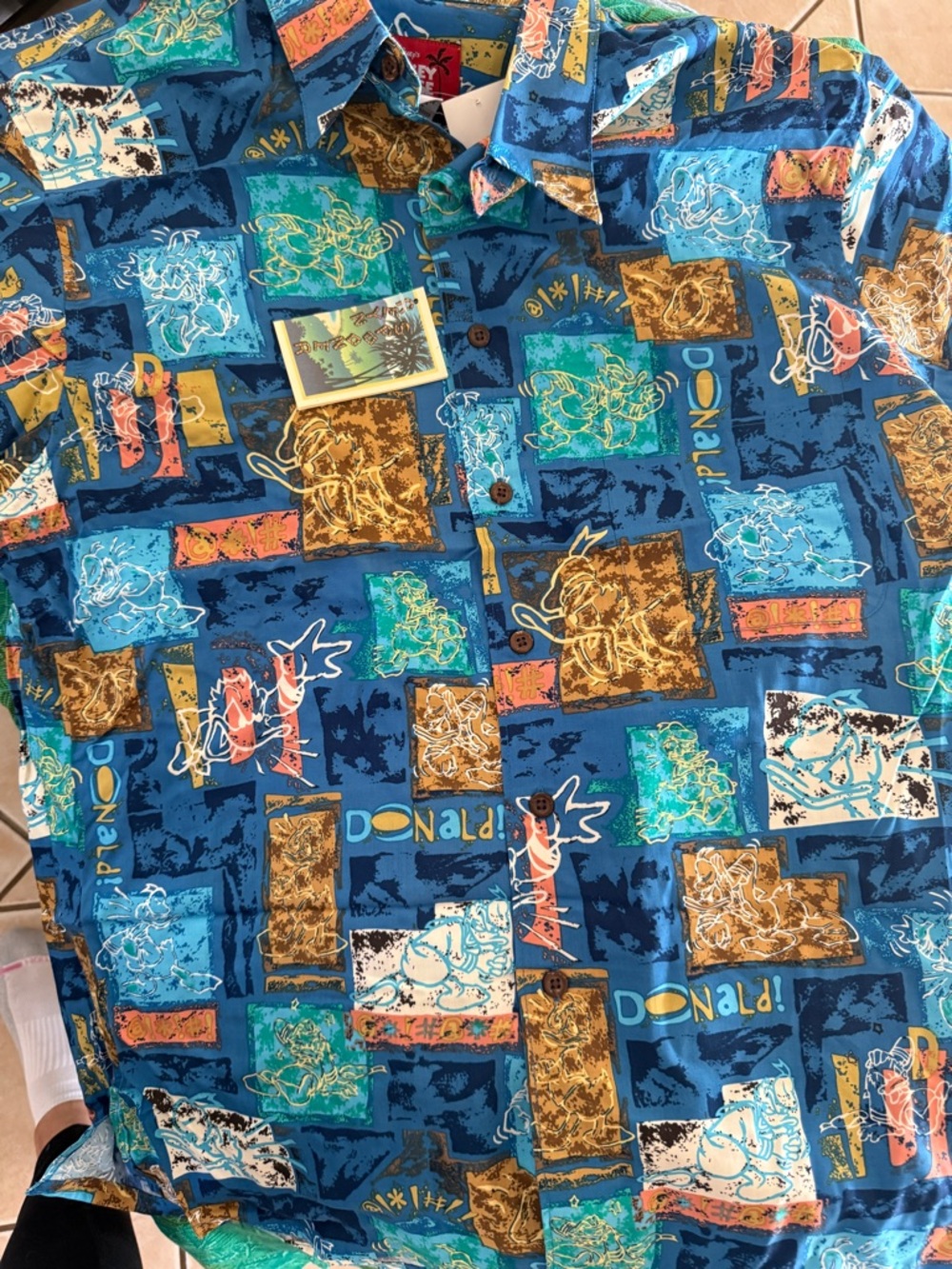 Disney Donald Duck Men's Blue Multicolor Print Shirt